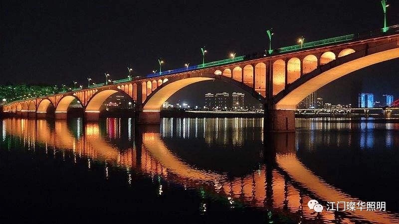 不忘初心，方得始终-璨华南充白塔大桥市政亮化项目亮灯